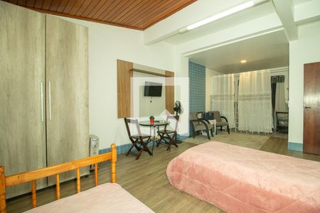 Casa à venda com 190m², 3 quartos e 2 vagasGaragem / Quarto adaptado