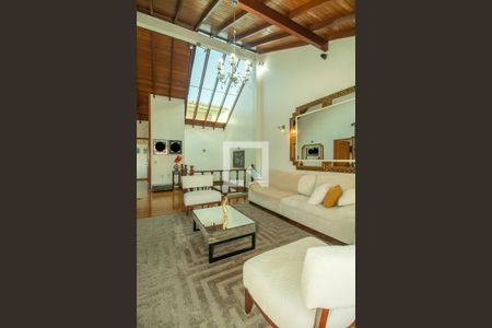 Casa à venda com 190m², 3 quartos e 2 vagasSala Segundo Piso