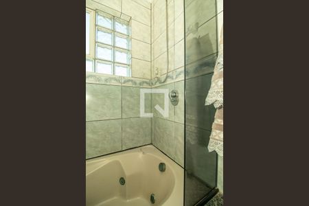 Casa à venda com 190m², 3 quartos e 2 vagasBanheiro da Suíte