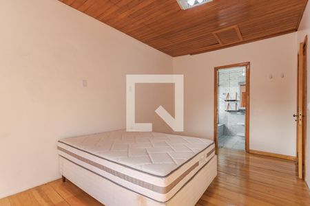 Suíte de casa à venda com 3 quartos, 190m² em Rubem Berta, Porto Alegre