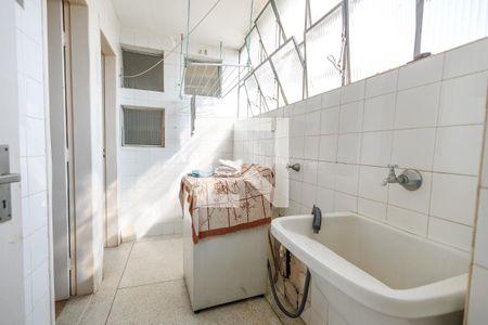 Apartamento para alugar com 120m², 3 quartos e 1 vagaÁrea de Serviço