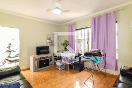 Sala de casa à venda com 4 quartos, 143m² em Vila Carrão, São Paulo