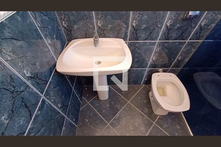 Casa para alugar com 220m², 2 quartos e sem vagaBanheiro da Suíte 1