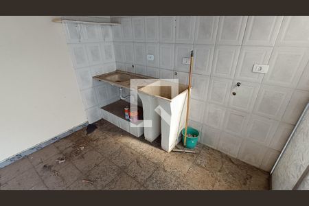 Casa para alugar com 220m², 2 quartos e sem vagaÁrea de Serviço