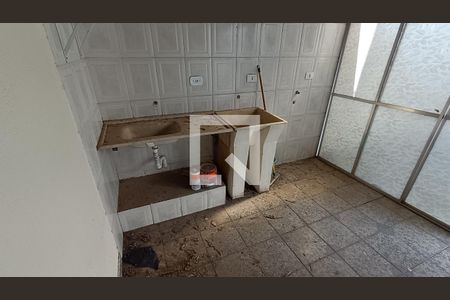 Casa para alugar com 220m², 2 quartos e sem vagaÁrea de Serviço