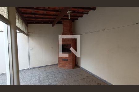 Casa para alugar com 220m², 2 quartos e sem vagaÁrea gourmet