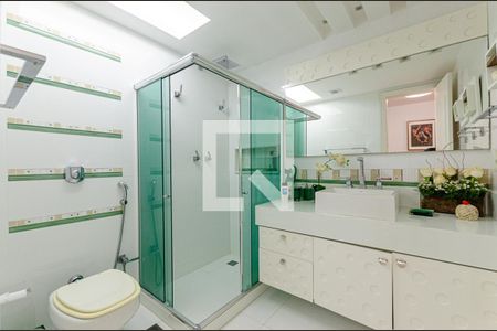 Casa à venda com 600m², 4 quartos e 2 vagasBanheiro da Suíte 3