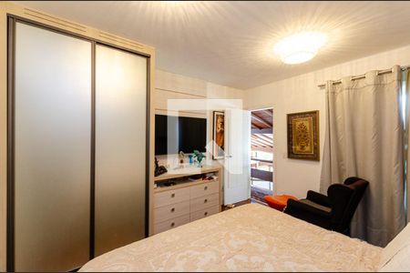 Casa à venda com 600m², 4 quartos e 2 vagasSuite 1