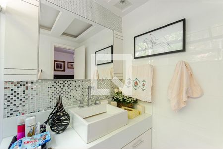 Casa à venda com 600m², 4 quartos e 2 vagasBanheiro da Suite 2