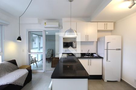 Sala/Cozinha de kitnet/studio para alugar com 1 quarto, 39m² em Vila Olímpia, São Paulo