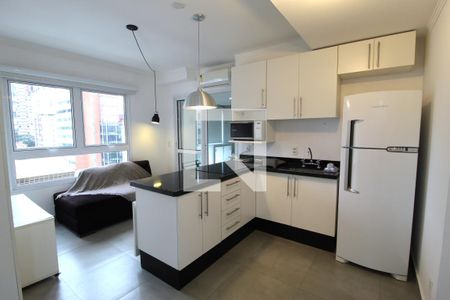 Sala/Cozinha de kitnet/studio para alugar com 1 quarto, 39m² em Vila Olímpia, São Paulo