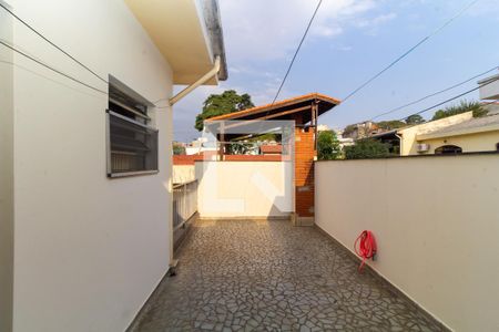 Casa à venda com 106m², 3 quartos e 3 vagasQuintal