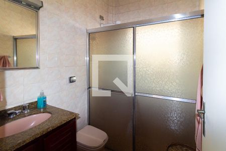 Casa à venda com 106m², 3 quartos e 3 vagasBanheiro 1