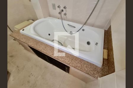 Apartamento à venda com 170m², 3 quartos e 1 vagaBanheiro social