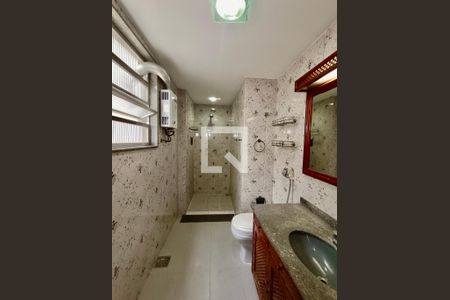 Apartamento à venda com 170m², 3 quartos e 1 vagaSuíte banheiro