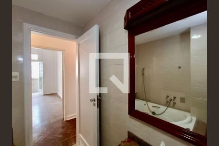 Apartamento à venda com 170m², 3 quartos e 1 vagaBanheiro social