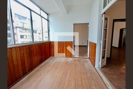 Apartamento à venda com 170m², 3 quartos e 1 vagaVaranda
