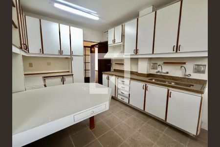 Apartamento à venda com 170m², 3 quartos e 1 vagaCopa Cozinha