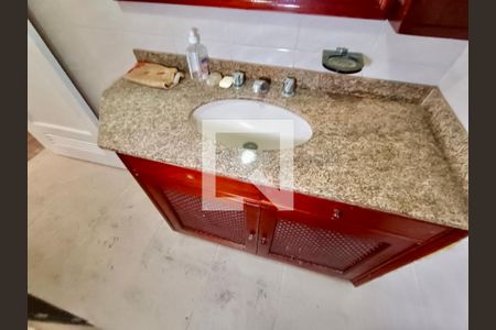 Apartamento à venda com 170m², 3 quartos e 1 vagaBanheiro social