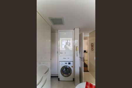 Apartamento à venda com 135m², 2 quartos e 2 vagas Apartamento à venda com 135m², 2 quartos e 2 vagasÁrea de Serviço