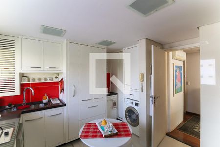 Apartamento à venda com 135m², 2 quartos e 2 vagas Apartamento à venda com 135m², 2 quartos e 2 vagasCozinha e Área de Serviço