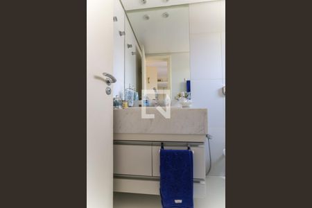 Apartamento à venda com 135m², 2 quartos e 2 vagas Apartamento à venda com 135m², 2 quartos e 2 vagasBanheiro do Quarto 1