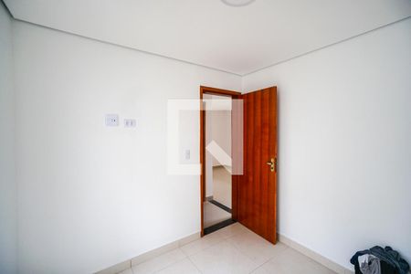 Quarto 01 de apartamento para alugar com 2 quartos, 40m² em Chácara Seis de Outubro, São Paulo