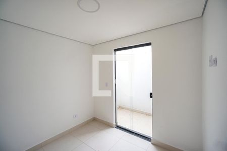 Quarto 01 de apartamento para alugar com 2 quartos, 40m² em Chácara Seis de Outubro, São Paulo