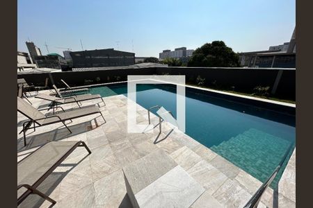 Apartamento à venda com 34m², 2 quartos e sem vaga Apartamento à venda com 34m², 2 quartos e sem vagaPiscina