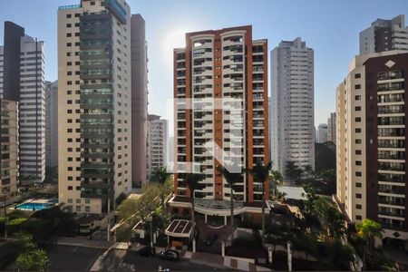 Apartamento à venda com 200m², 3 quartos e 3 vagasVista da Suíte 2