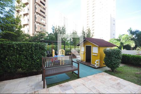 Apartamento à venda com 200m², 3 quartos e 3 vagasPlayground