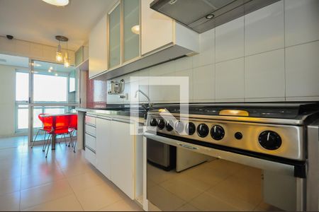 Apartamento à venda com 200m², 3 quartos e 3 vagasCozinha