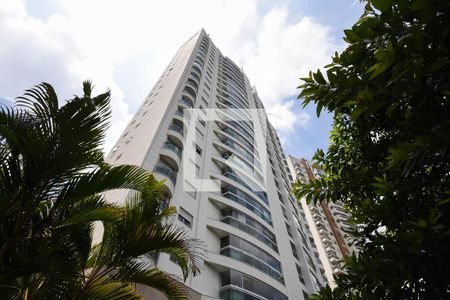 Apartamento à venda com 200m², 3 quartos e 3 vagasFachada