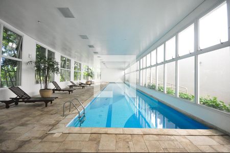 Apartamento à venda com 200m², 3 quartos e 3 vagasPiscina