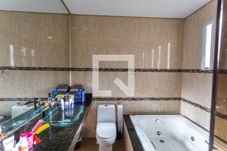 Casa à venda com 320m², 4 quartos e 6 vagas Casa à venda com 320m², 4 quartos e 6 vagasBanheiro da Suíte