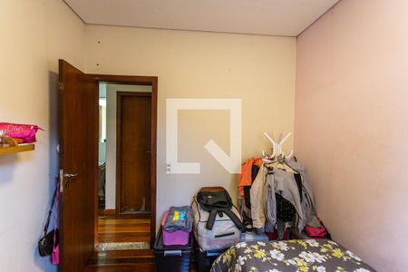 Casa à venda com 320m², 4 quartos e 6 vagas Casa à venda com 320m², 4 quartos e 6 vagasQuarto 2