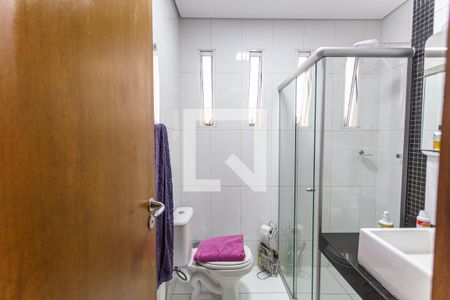 Casa à venda com 320m², 4 quartos e 6 vagas Casa à venda com 320m², 4 quartos e 6 vagasBanheiro Social 1
