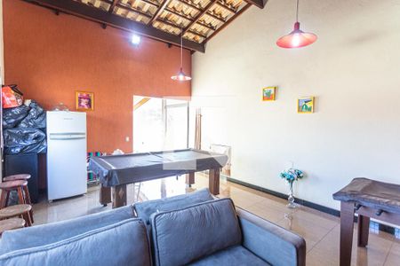 Casa à venda com 320m², 4 quartos e 6 vagas Casa à venda com 320m², 4 quartos e 6 vagasSala 3 no 2° Pavimento