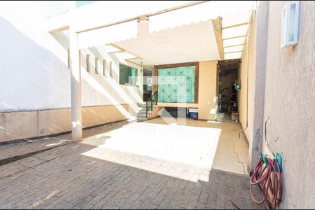 Garagem de casa à venda com 4 quartos, 320m² em Aparecida, Belo Horizonte