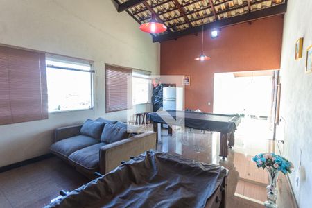 Casa à venda com 320m², 4 quartos e 6 vagas Casa à venda com 320m², 4 quartos e 6 vagasSala 3 no 2° Pavimento
