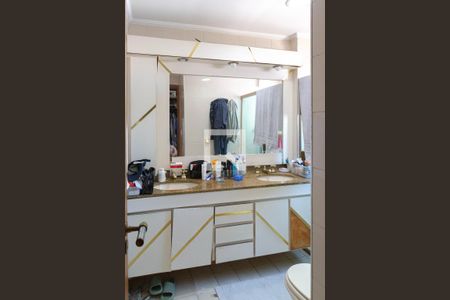 Apartamento à venda com 168m², 4 quartos e 2 vagasBanheiro da Suíte 4