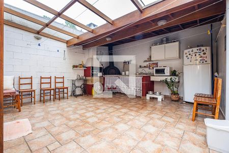 Casa à venda com 180m², 3 quartos e 2 vagasQuintal