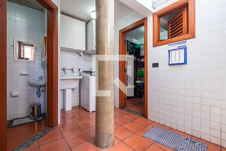 Casa à venda com 180m², 3 quartos e 2 vagasÁrea de Serviço