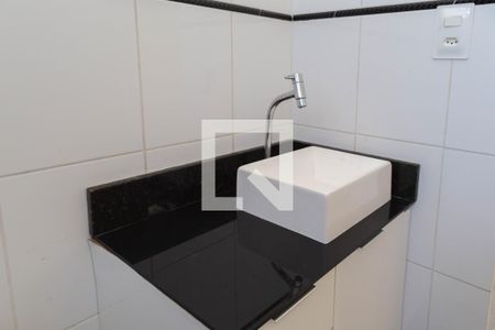 Apartamento à venda com 60m², 2 quartos e 1 vaga Apartamento à venda com 60m², 2 quartos e 1 vagaBanheiro