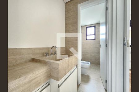 Apartamento à venda com 153m², 3 quartos e 3 vagas Apartamento à venda com 153m², 3 quartos e 3 vagasBanheiro Semi Suíte 2 e 3