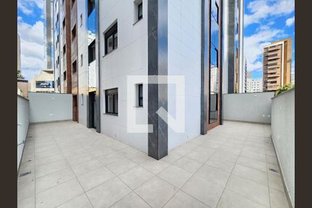 Apartamento à venda com 153m², 3 quartos e 3 vagas Apartamento à venda com 153m², 3 quartos e 3 vagasÁrea privativa