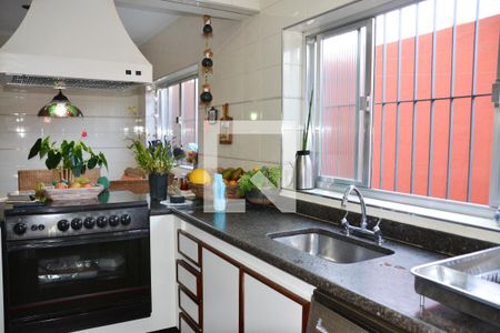 Casa à venda com 200m², 3 quartos e 2 vagasCozinha