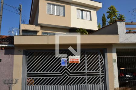 Casa à venda com 200m², 3 quartos e 2 vagasFachada