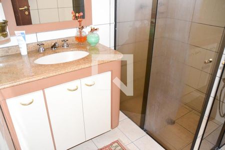 Casa à venda com 200m², 3 quartos e 2 vagasBanheiro