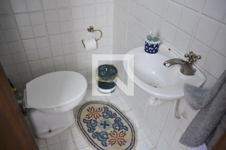 Casa à venda com 200m², 3 quartos e 2 vagasLavabo